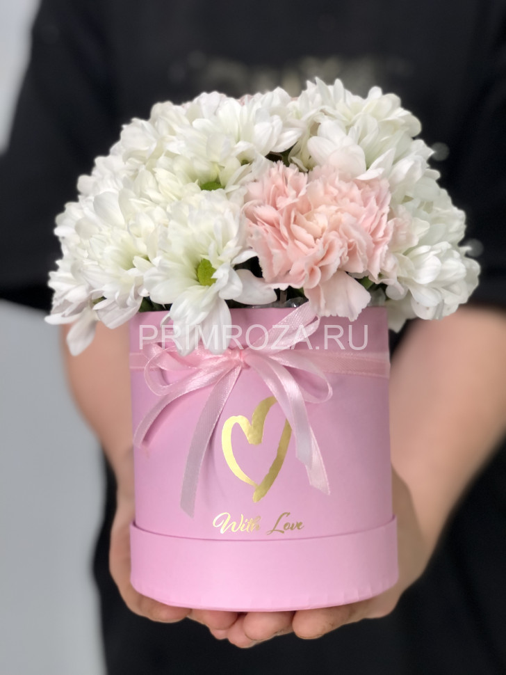 Композиция из хризантем и диантусов Flowers delivery Vladivostok