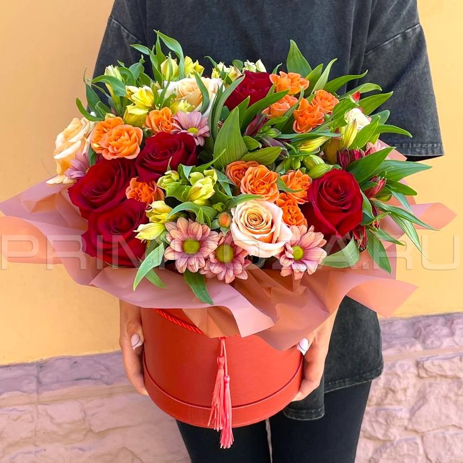 Composition in a decorative box #A6586 Flowers delivery Vladivostok