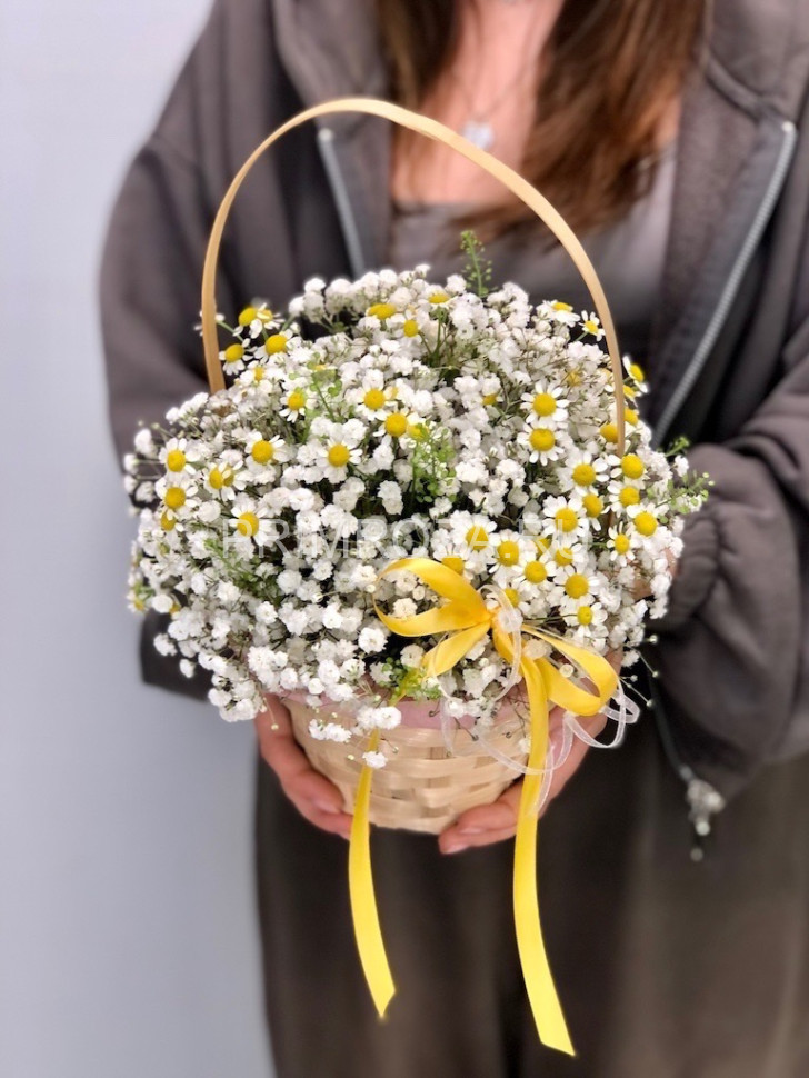 Composition in a box of stabilized gypsophila #M8547 Flowers delivery Vladivostok