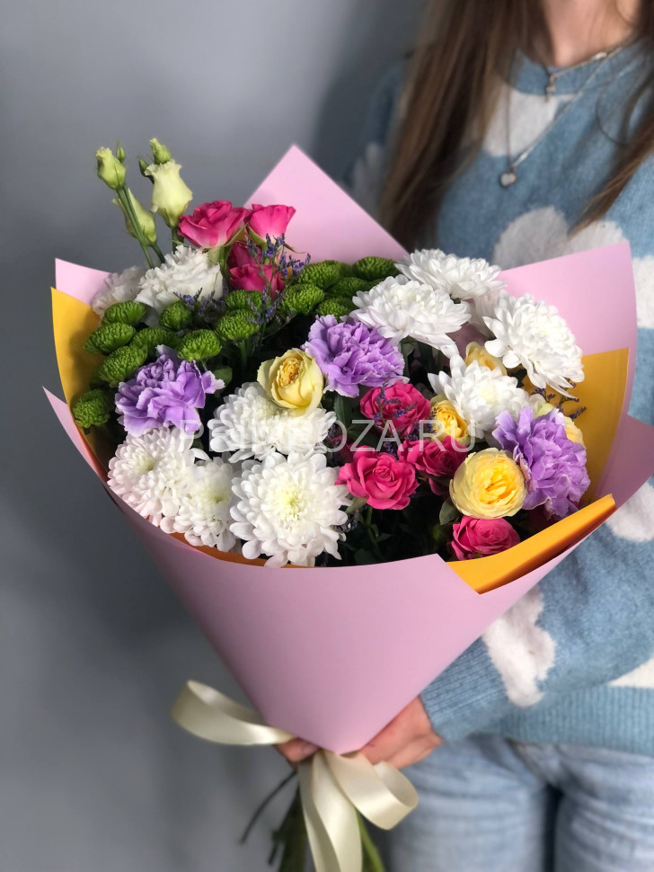 Сборный букет с гвоздиками #В15814 Flowers delivery Vladivostok