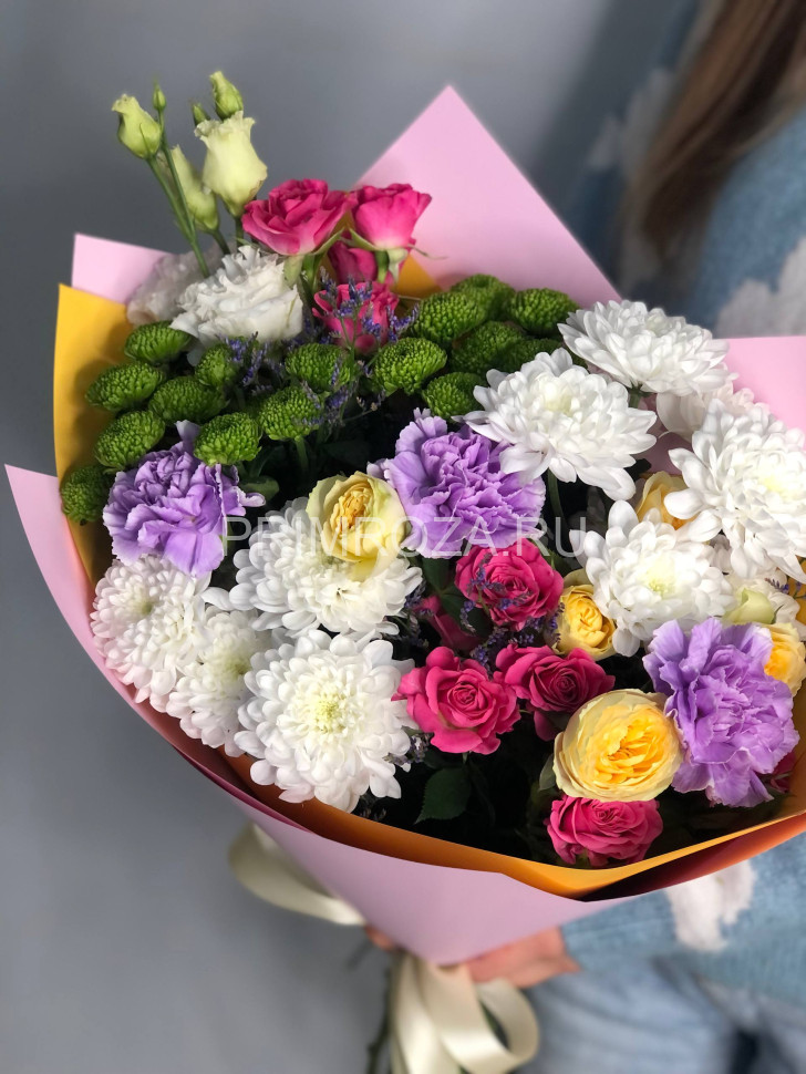 Сборный букет с гвоздиками #В15814 Flowers delivery Vladivostok