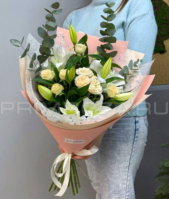 Prefabricated bouquet with lilies #A9515