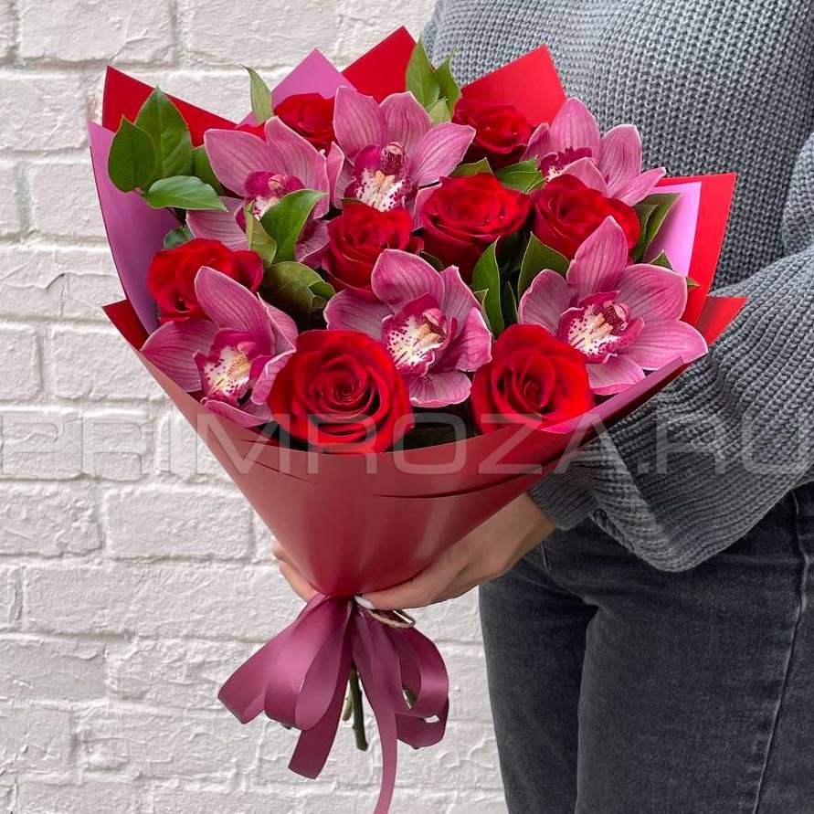 Bouquet of roses with orchids #R006012 Flowers delivery Vladivostok