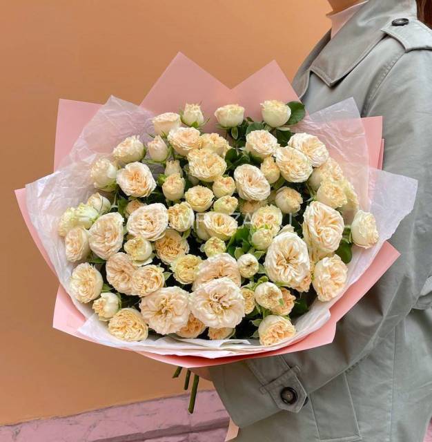 Букет из кустовой розы "Кремовые мечты"  #DM014
