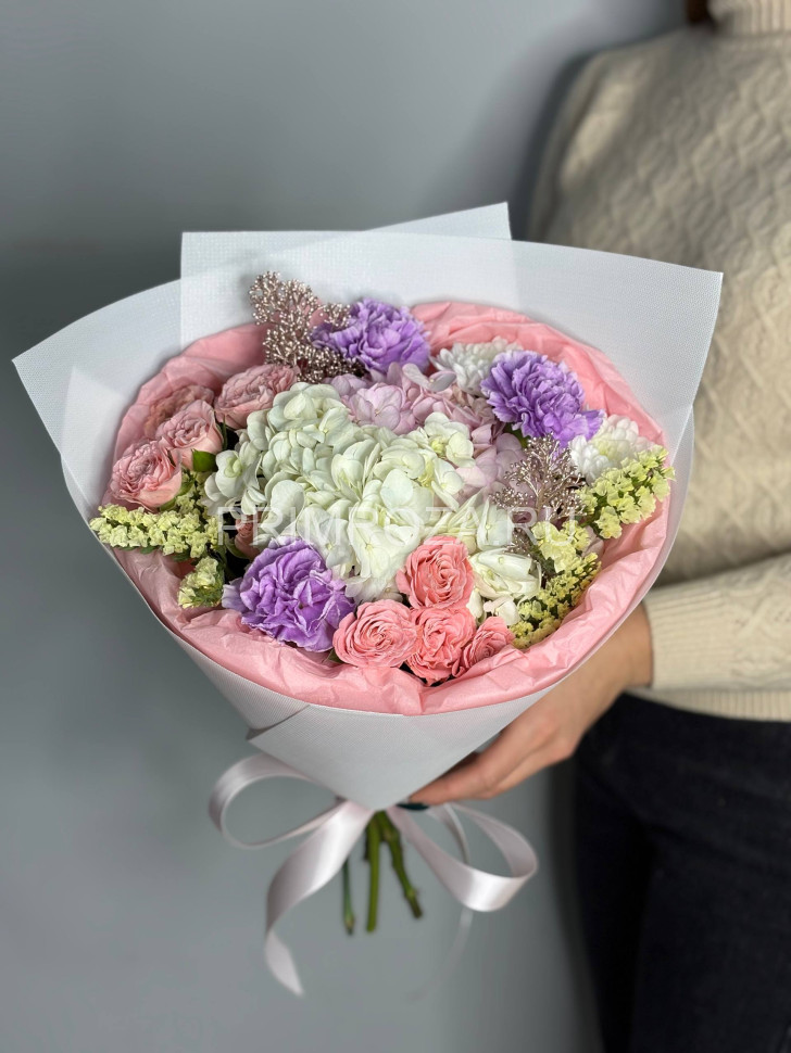 Сборный букет с гортензией #В15815 Flowers delivery Vladivostok
