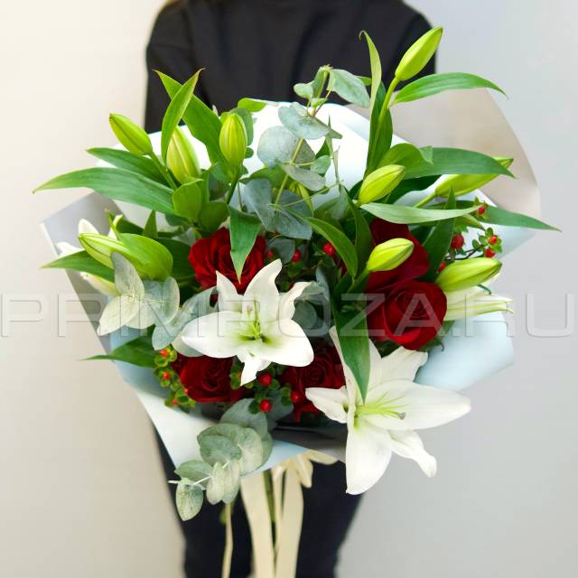 Prefabricated bouquet of lilies and roses #A4693