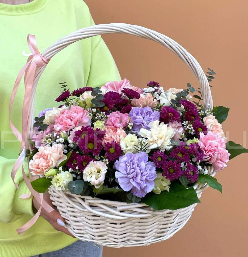 Prefabricated bouquet in a basket with peonies #A30422 Flowers delivery Vladivostok