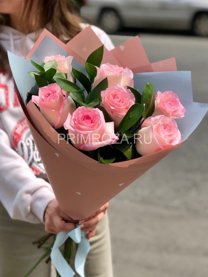 Букет из роз с русскусом  #DM016 Flowers delivery Vladivostok
