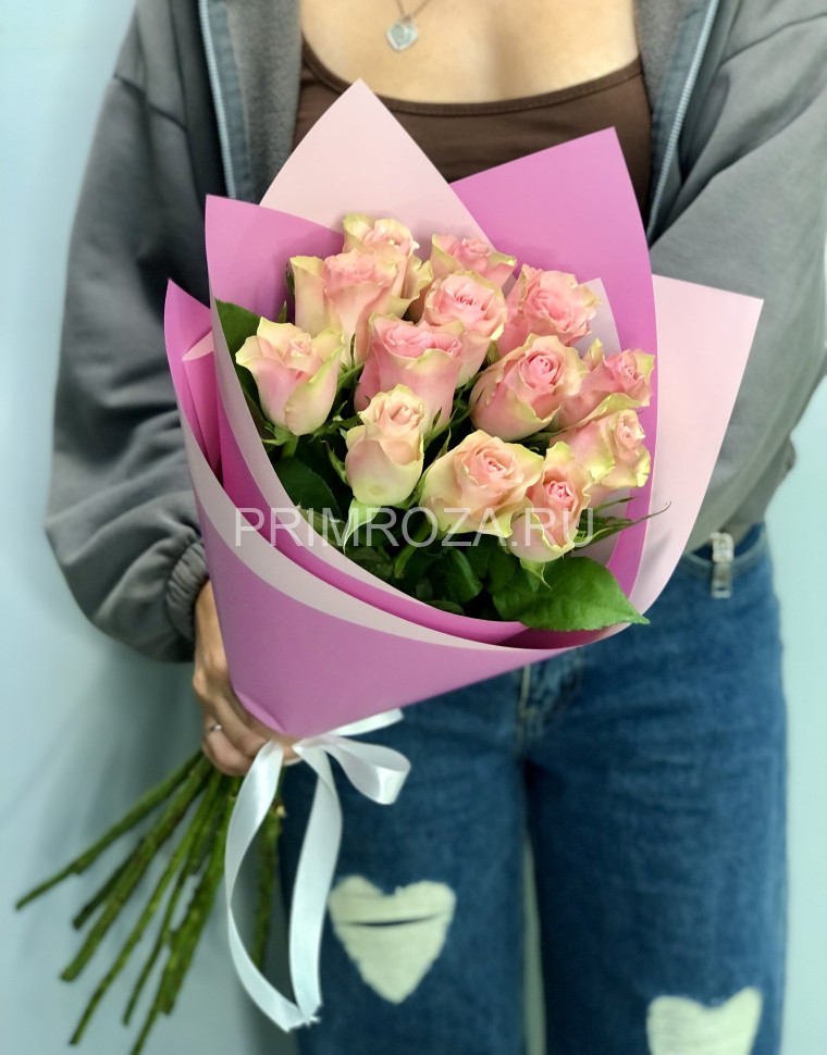 Букет из 13 роз Кения Flowers delivery Vladivostok