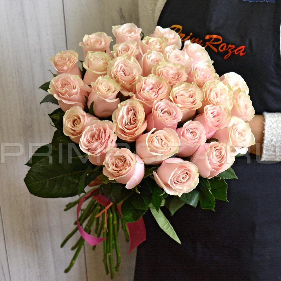 25 roses #R041 Flowers delivery Vladivostok