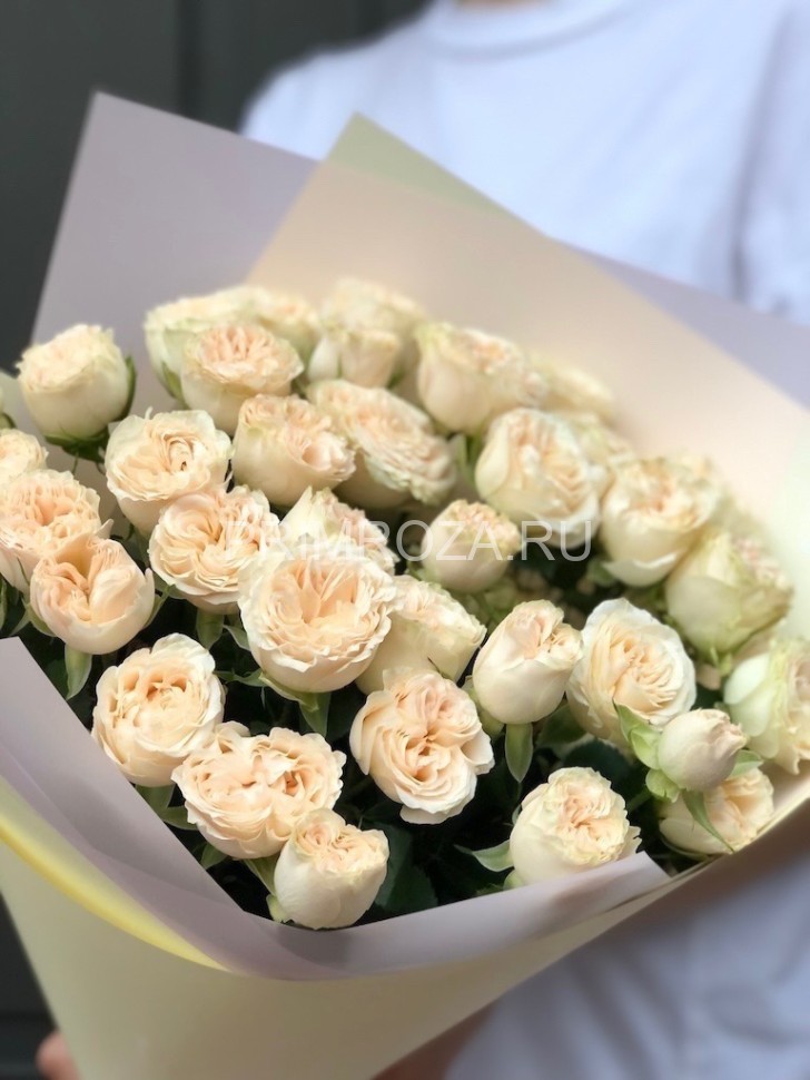 Букет из 9 кустовых пионовидных роз #DM013 Flowers delivery Vladivostok