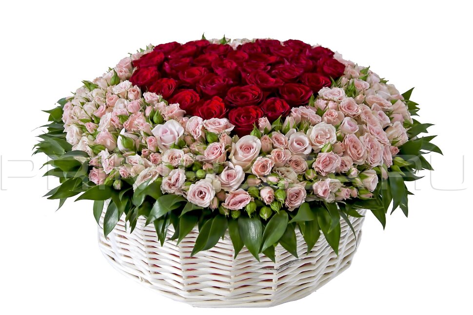 Bouquet of roses in the shape of a heart in a decorative basket #R6019 Flowers delivery Vladivostok