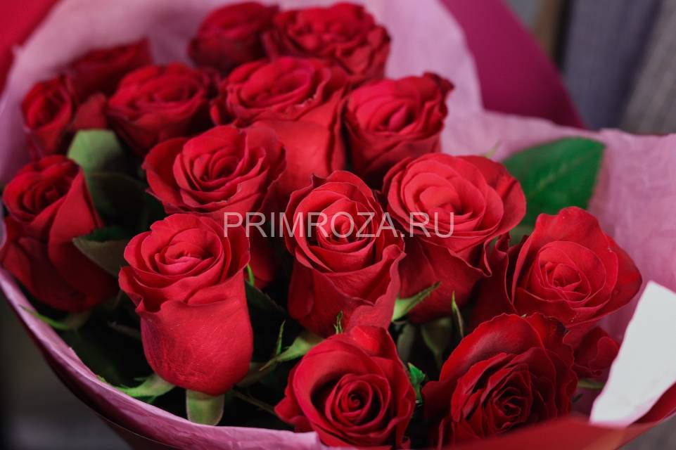 Bouquet of red roses Kenya 
