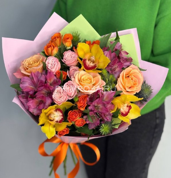 Сборный яркий букет #В1456 Flowers delivery Vladivostok