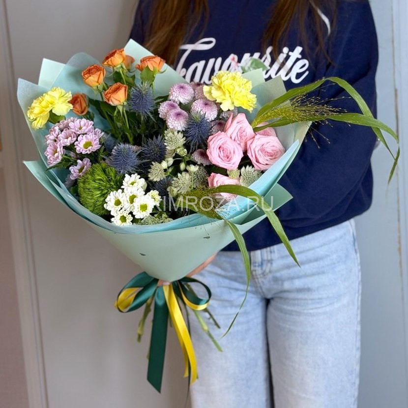 Сборный яркий букет #В1456 Flowers delivery Vladivostok