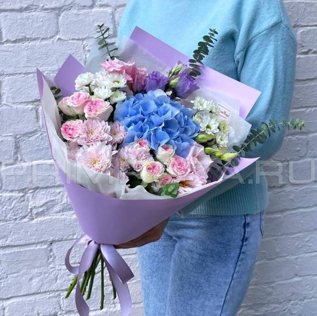 Prefabricated bouquet with hydrangea #K8955