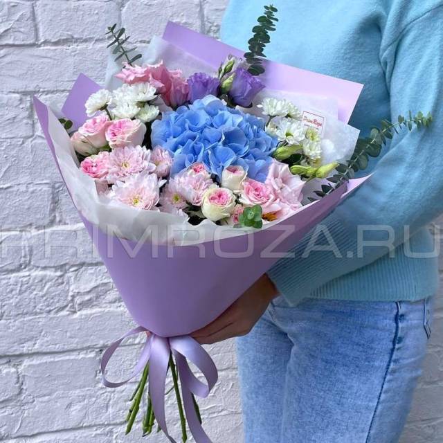 Prefabricated bouquet with hydrangea #K8955