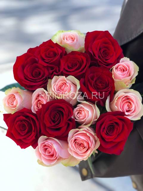 Bouquet of 17 roses #R5219