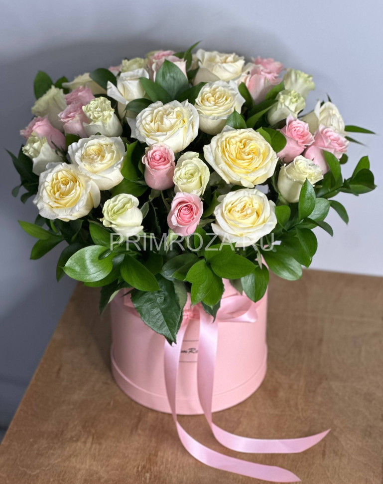 Букет из 35 роз в декоративной коробке #A9084 1 Flowers delivery Vladivostok