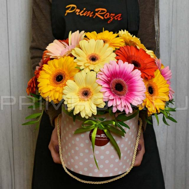 Bouquet of gerberas in a decorative box G#1047