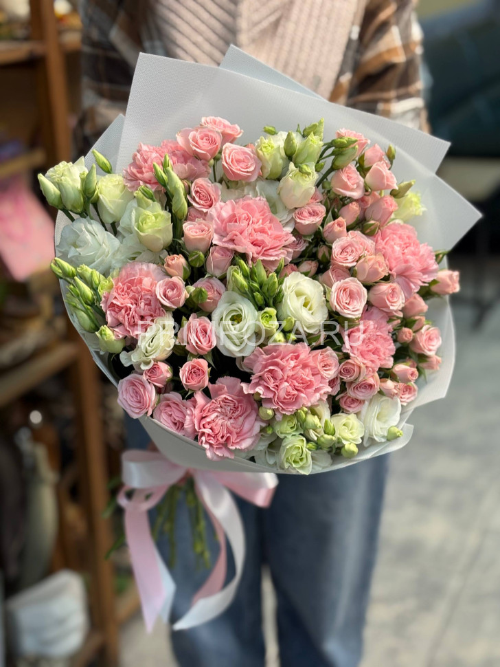 Mixed bouquet #V01013 Flowers delivery Vladivostok