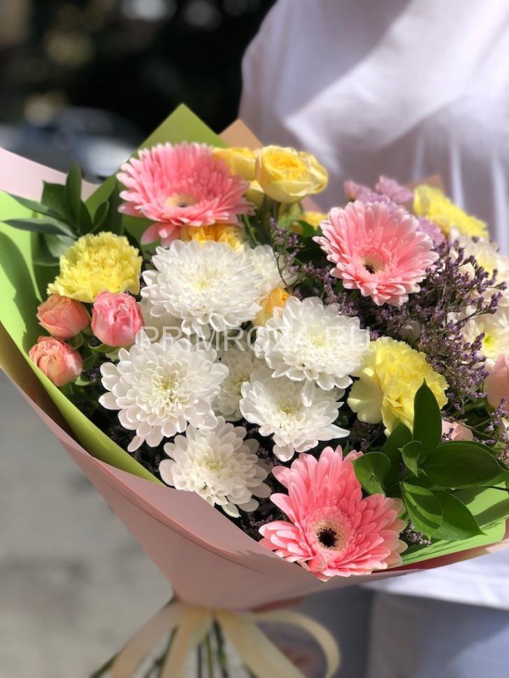 Сборный нежный букет с герберами #A6651 Flowers delivery Vladivostok