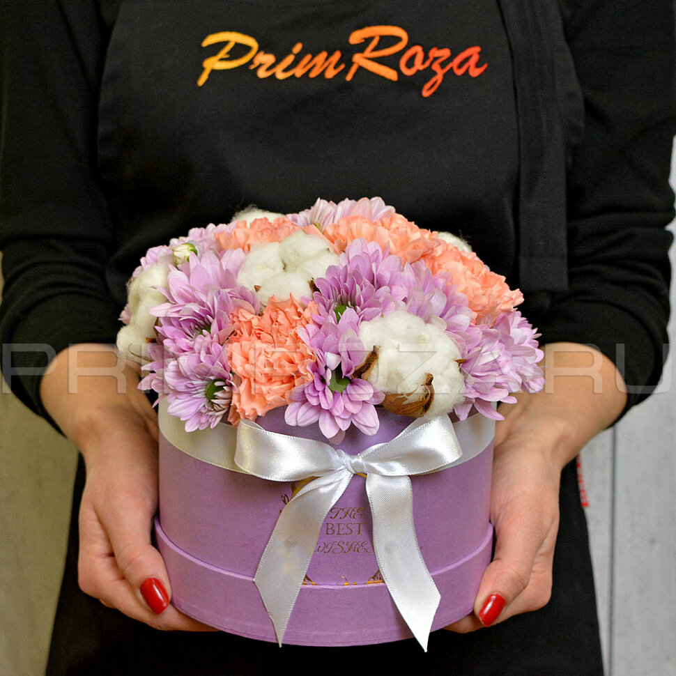 Mixed bouquet in a decorative box #A5845 Flowers delivery Vladivostok
