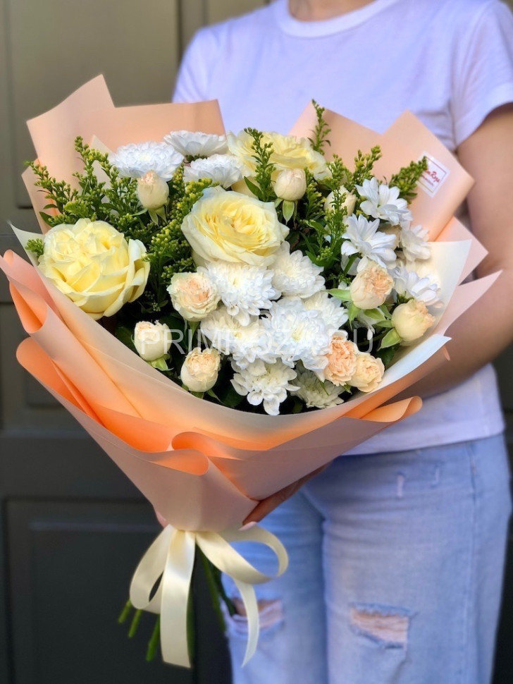 Нежный букет с пионовидными розами #6656 Flowers delivery Vladivostok