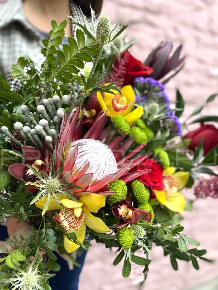 Men's bouquet with exotic protea  Flowers delivery Vladivostok