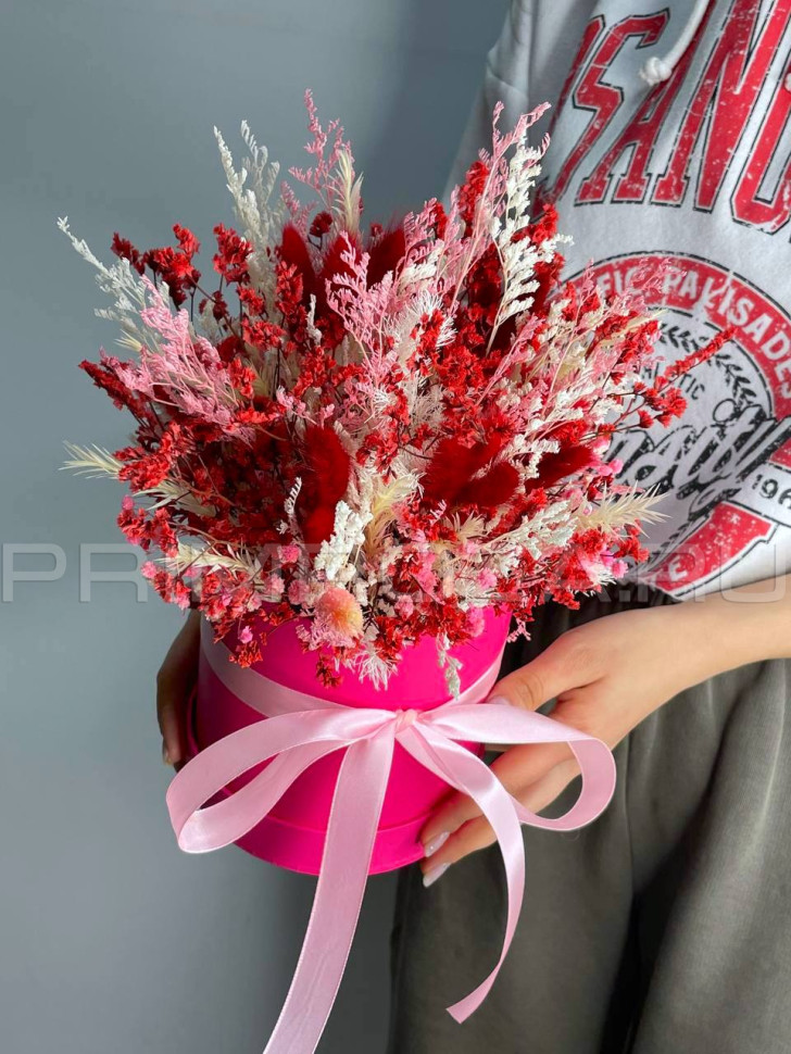 Composite composition of dried flowers #B54111 Flowers delivery Vladivostok