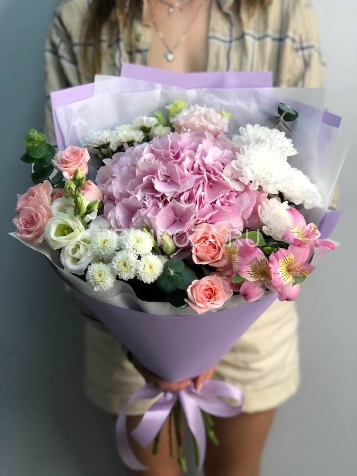 Сборный букет с гортензией #G6663 Flowers delivery Vladivostok