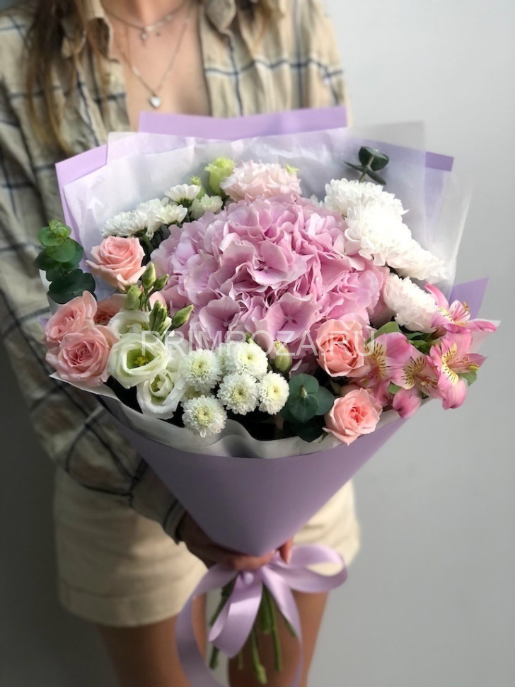 Сборный букет с гортензией #G6663 Flowers delivery Vladivostok