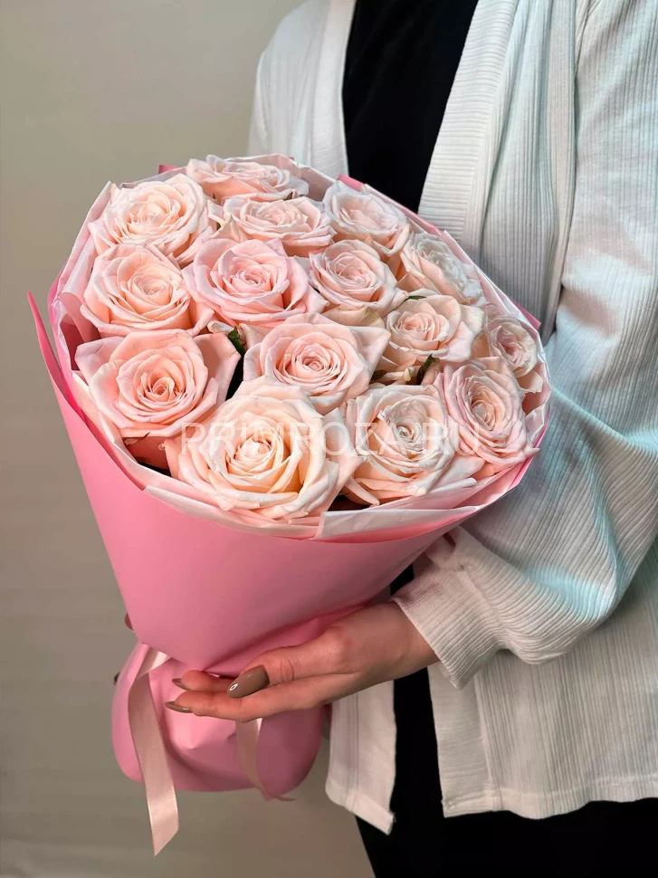 Букет из 15 розовых роз #DM028 Flowers delivery Vladivostok