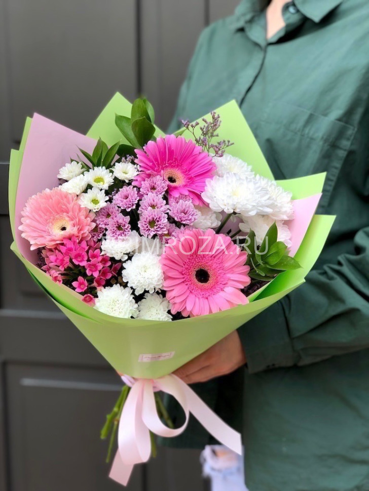 Букет- ассорти с герберами #6665 Flowers delivery Vladivostok