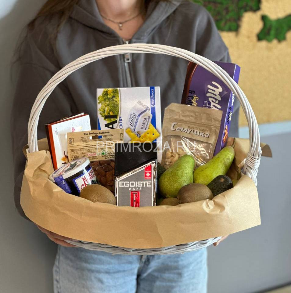 Gift basket #F003 Flowers delivery Vladivostok