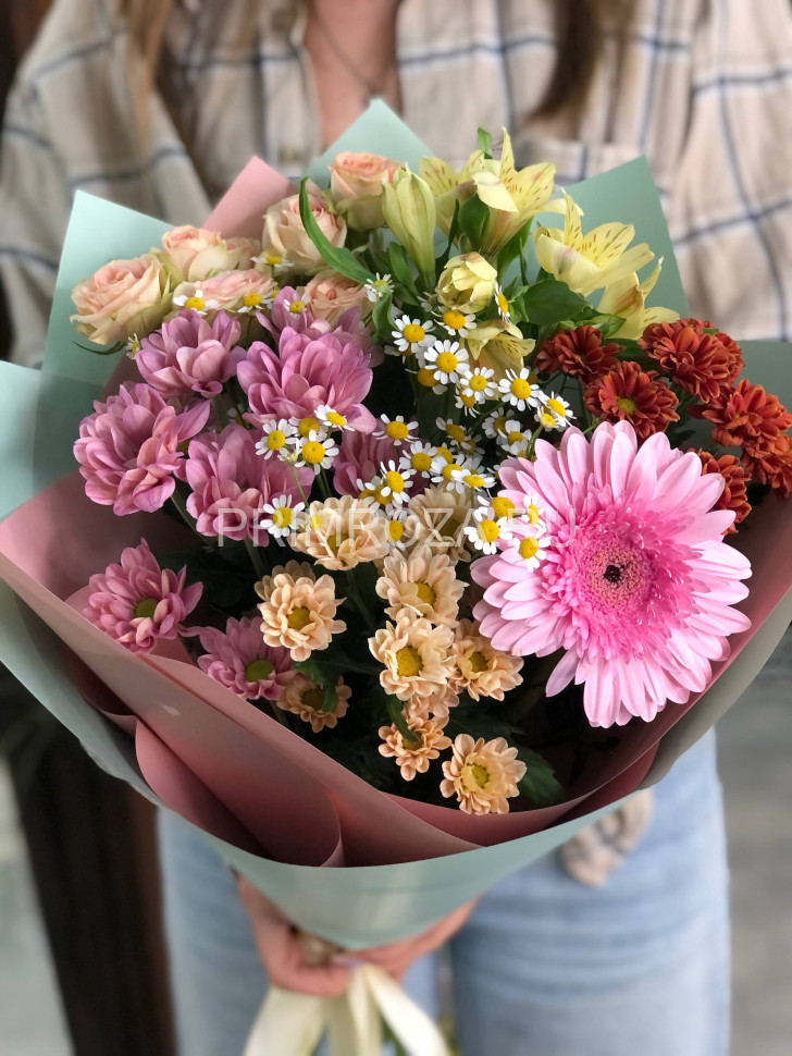 Букет с герберой Flowers delivery Vladivostok