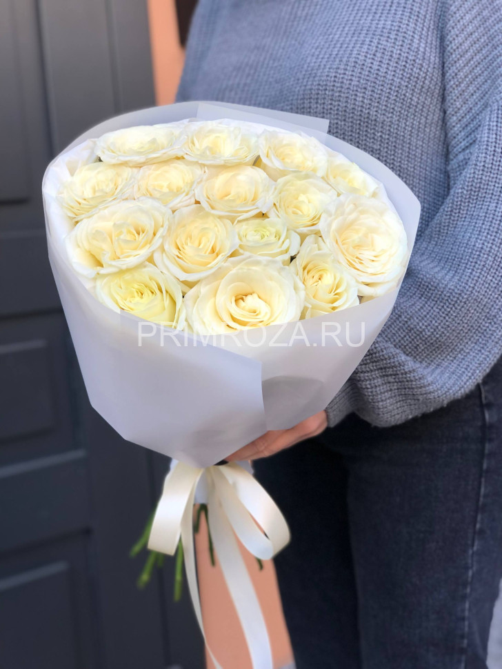 Букет из 15 белых роз #M0242 Flowers delivery Vladivostok