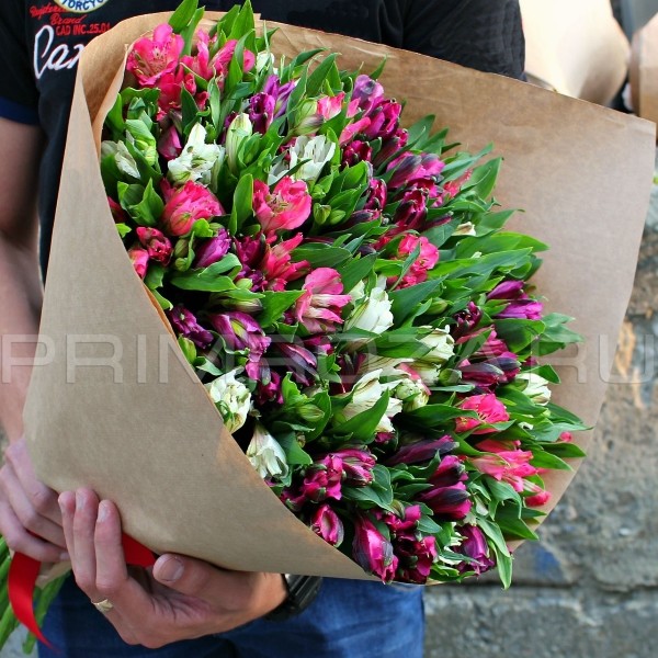 A mix of alstroemeria  Flowers delivery Vladivostok