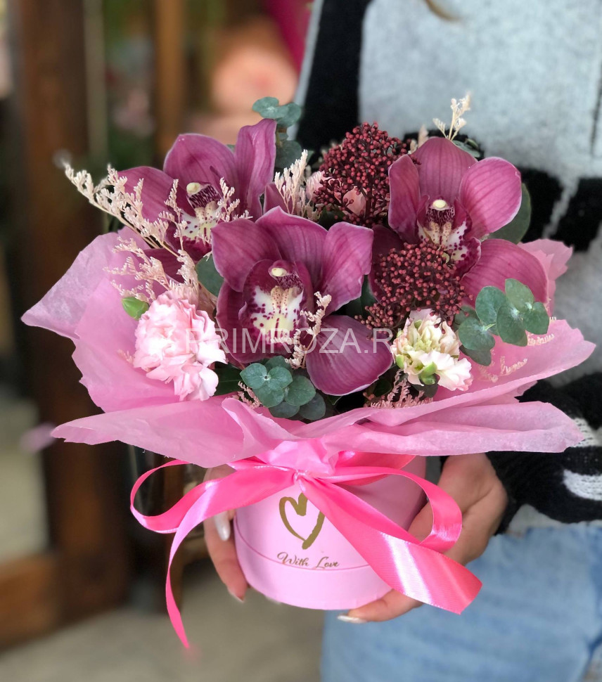 Композиция с орхидеей в коробке #А0099 Flowers delivery Vladivostok
