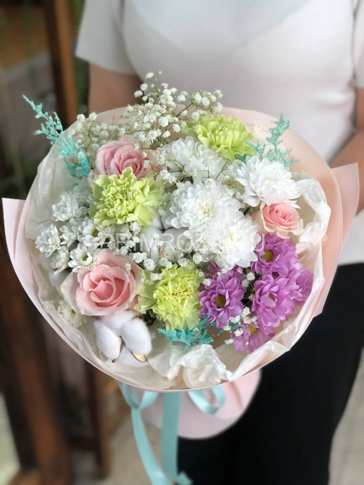 Букет- ассорти с хлопком #6347 Flowers delivery Vladivostok