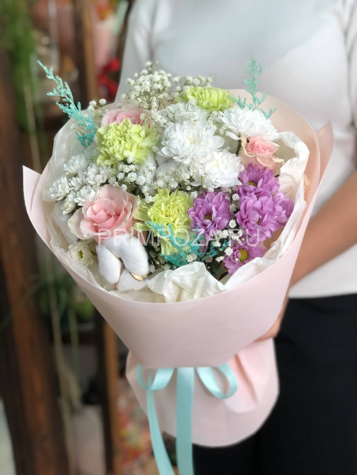 Букет- ассорти с хлопком #6347 Flowers delivery Vladivostok