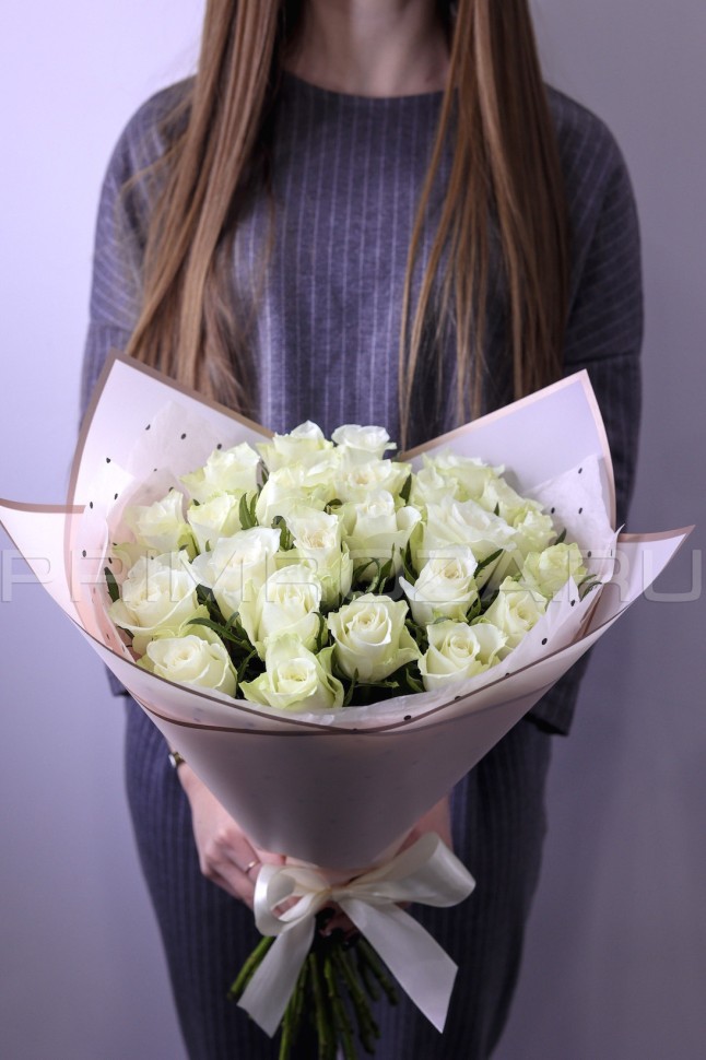 Bouquet of white Dutch roses  Flowers delivery Vladivostok