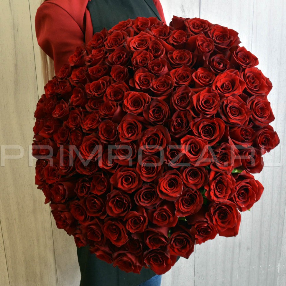 101 roses red rose  Flowers delivery Vladivostok