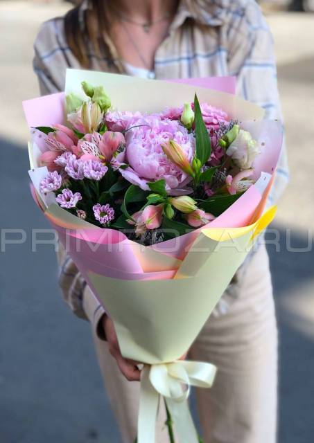 Composite bouquet with peony#V7452