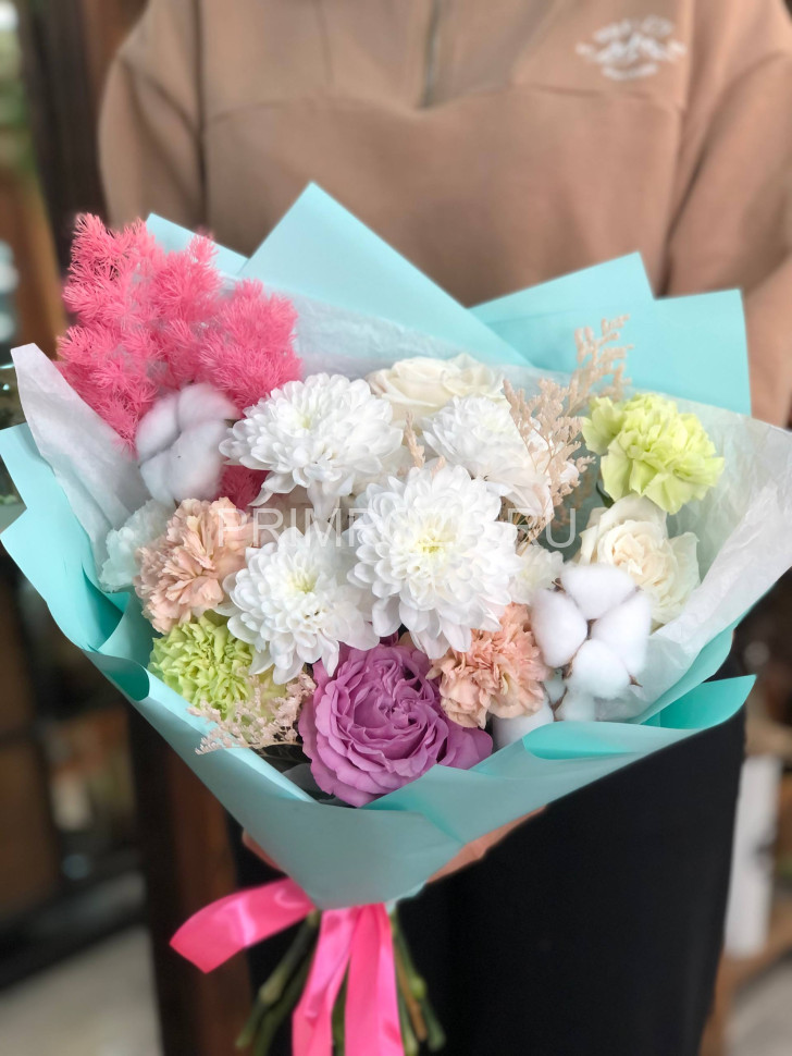Букет- ассорти с хлопком #6352 Flowers delivery Vladivostok