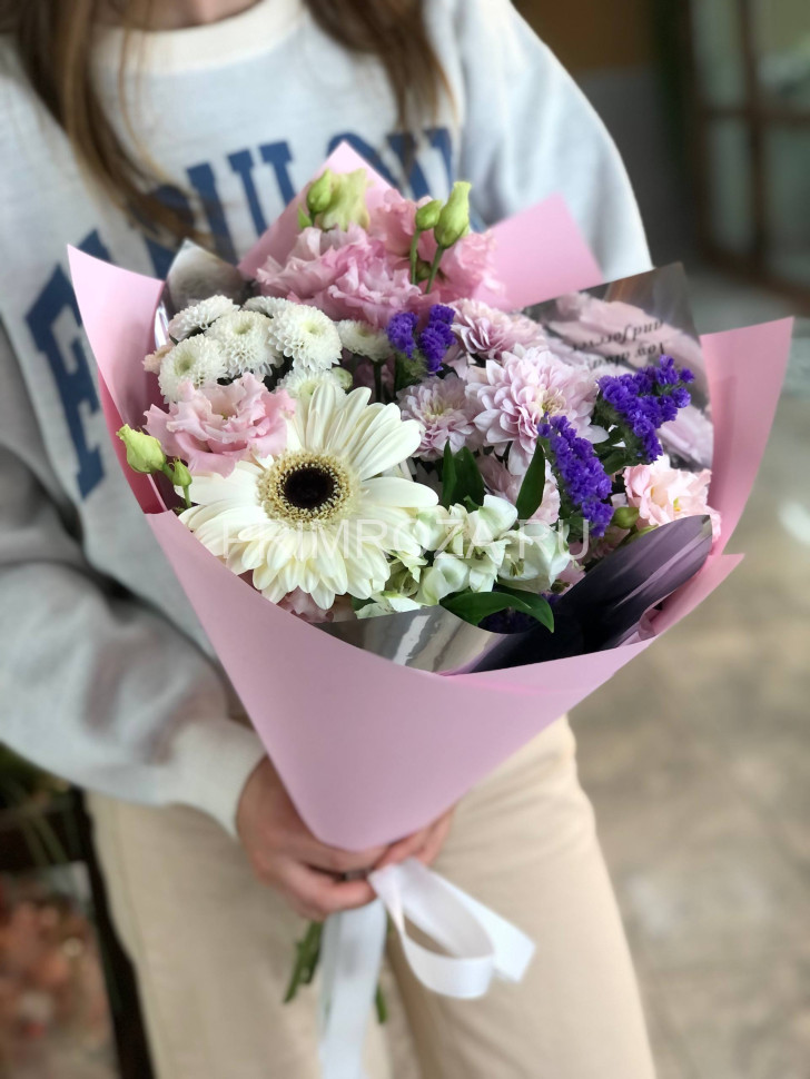 Assorted bouquet with gerbera #6352 Flowers delivery Vladivostok