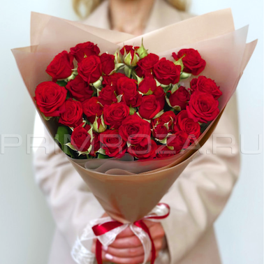 Bouquet of red bush roses  Flowers delivery Vladivostok