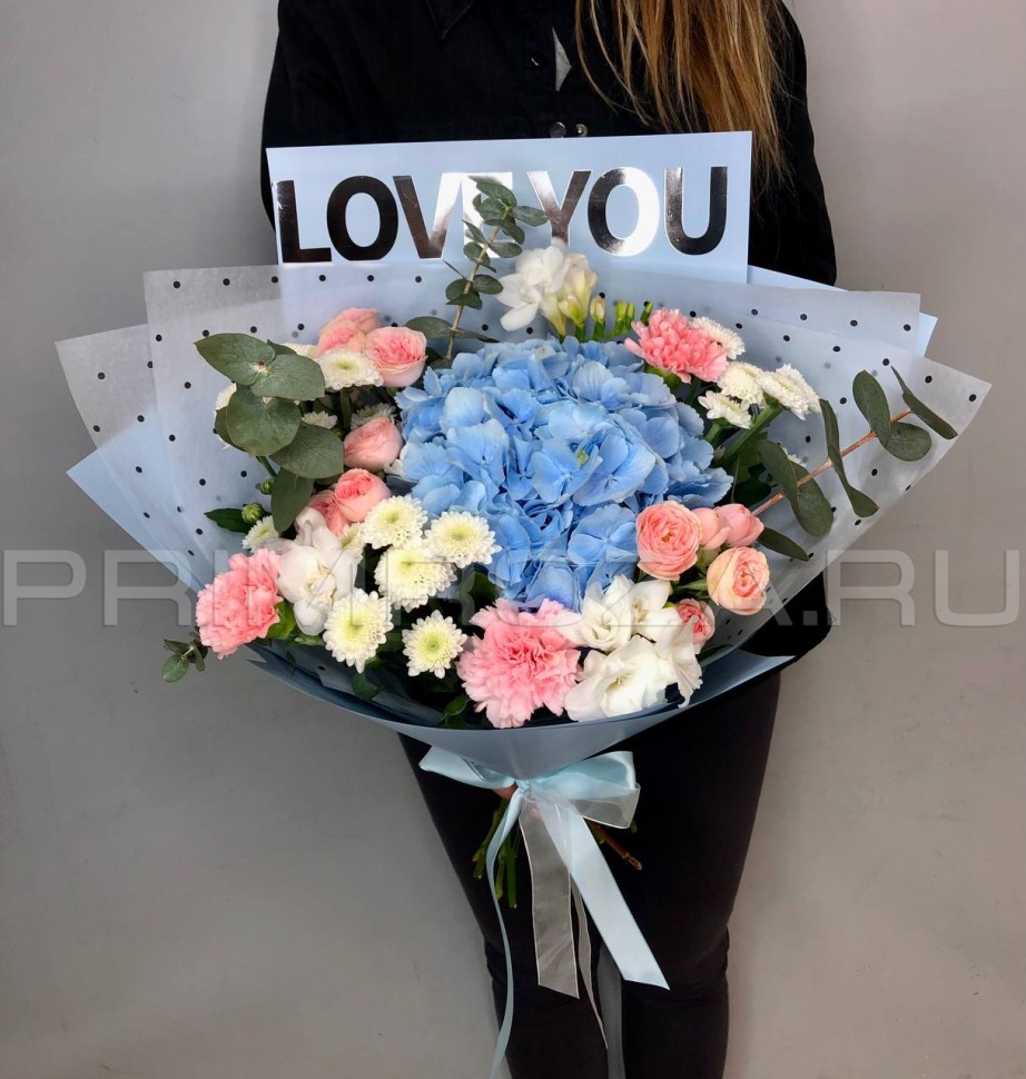 Prefabricated bouquet with hydrangea #A6484 Flowers delivery Vladivostok