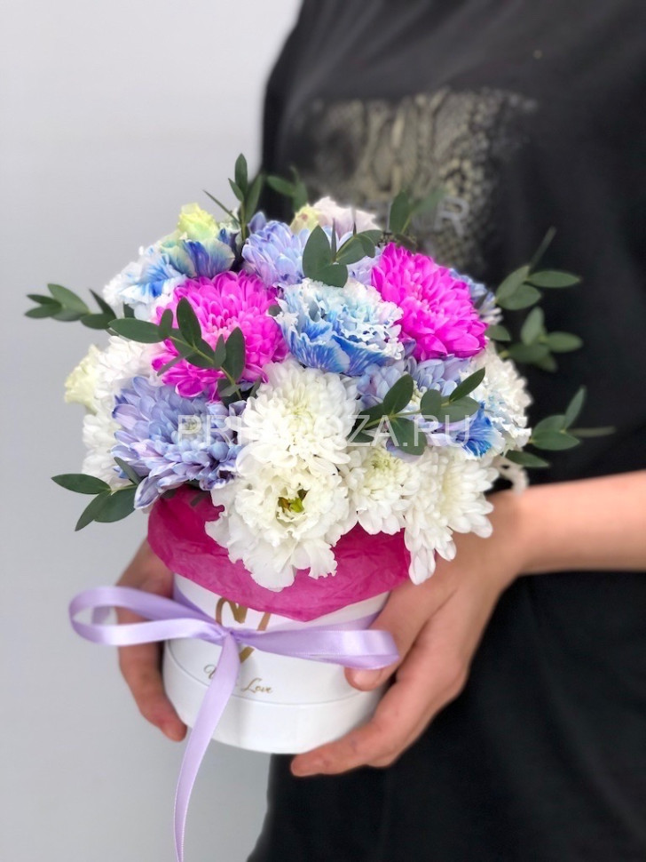 Композиция с разноцветными хризантемами и эустомой #7238 Flowers delivery Vladivostok