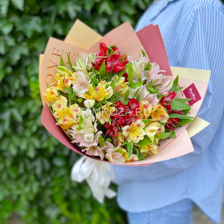 #M016 БУКЕТ ИЗ АЛЬСТРОМЕРИИ Flowers delivery Vladivostok
